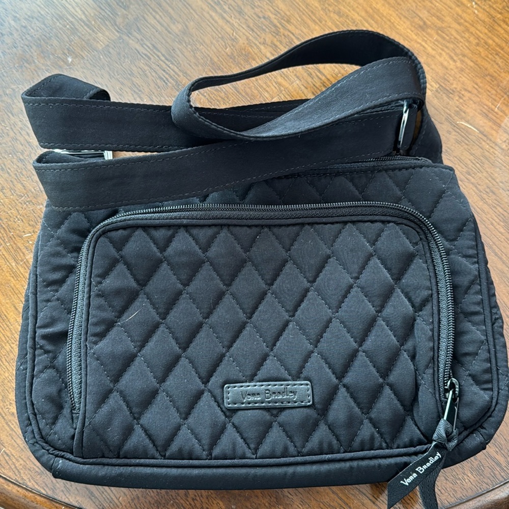 Vera Bradley NWT Little Hipster black quilted